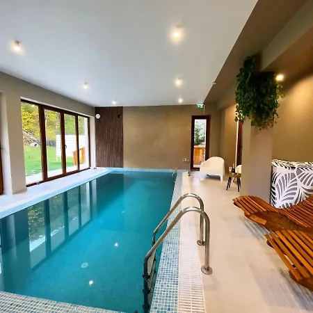 Chalet Casa Forrest & *
