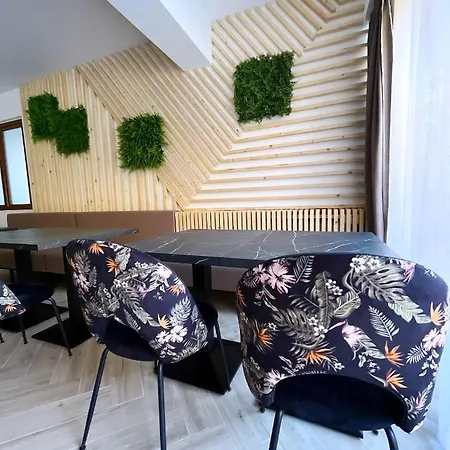 Chalet Casa Forrest & *